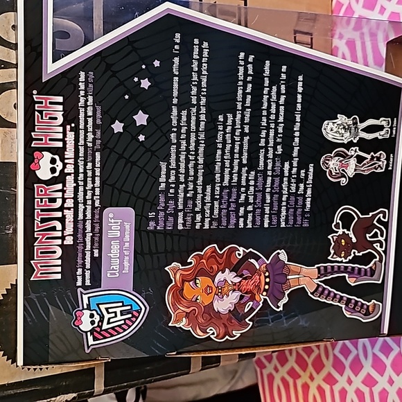 Monster High Clawdeen Wolf & Cresent the Cat - Picture 4 of 4